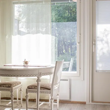 Santa's Row House With Sauna 公寓 罗瓦涅米