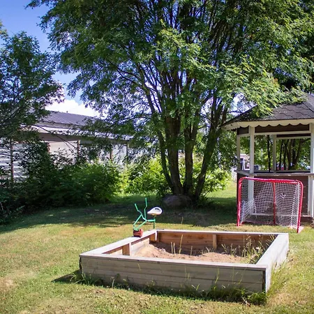 Santa's Row House With Sauna 公寓 罗瓦涅米